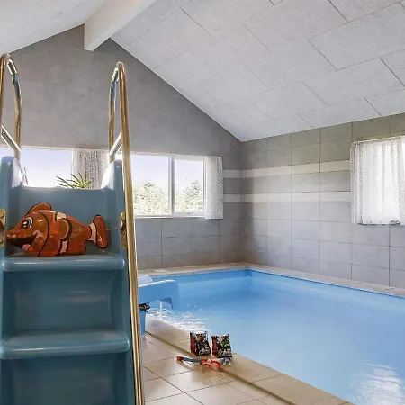 Ferienhaus 5 Star Holiday In Idestrup *