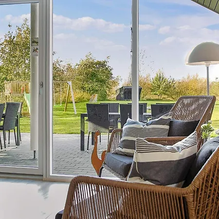 5 Star Holiday In Idestrup Tatil Evi
