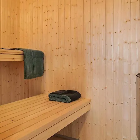 Ferienhaus 5 Star Holiday In Idestrup *